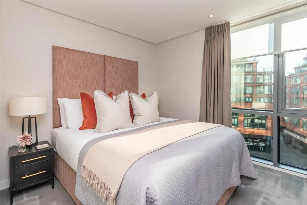 3 bed property in Merchant Square East, London